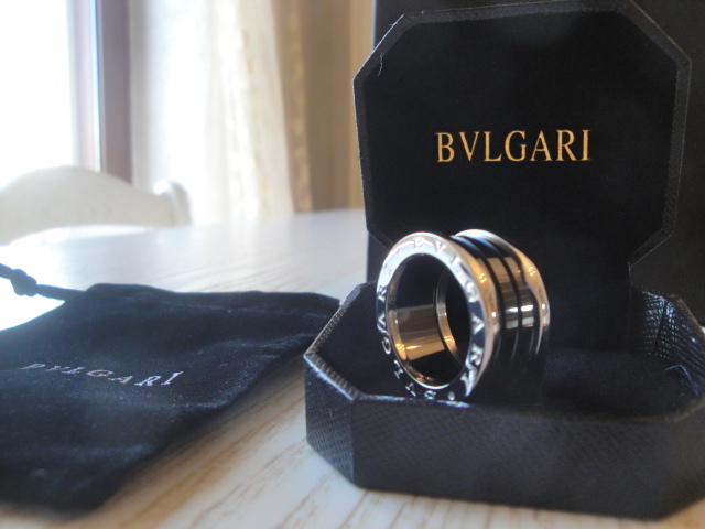animation Honorable Glue Bulgari replica B.Zero1 gioiello anello ciondolo oro bianco black  ceramichon | Outletreplica